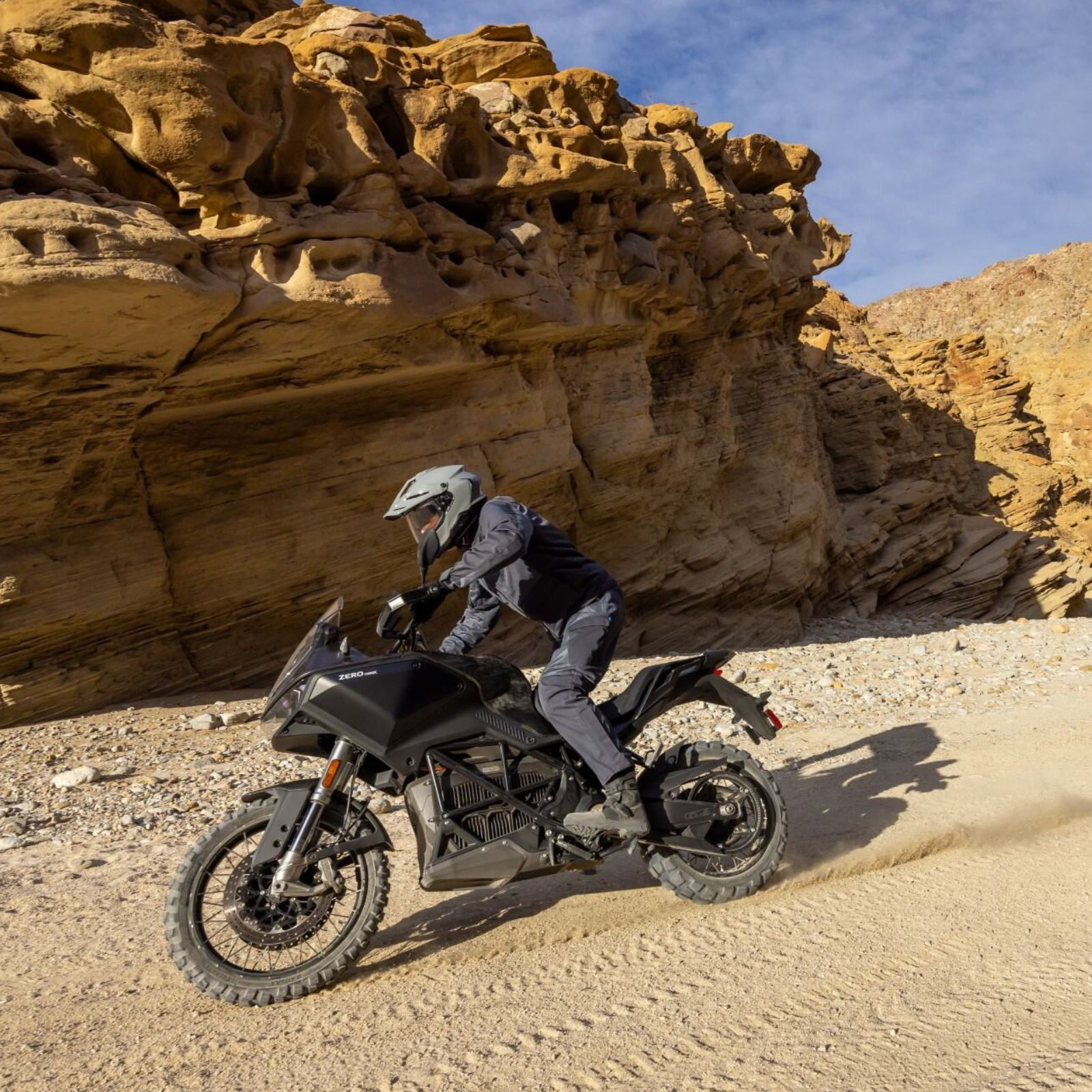 Jacket Review 10 Best Adventure Bike Boots [2025 Botte Moto Homme