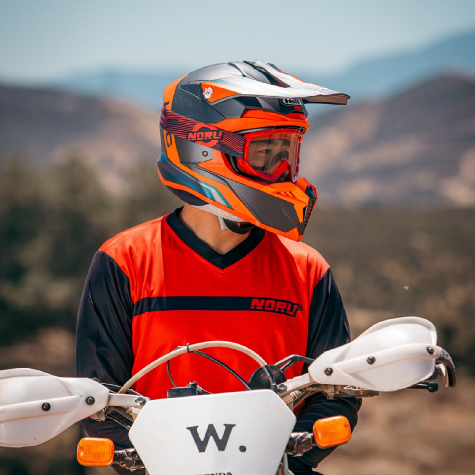 【3月】Guri Hex SocketAcorn Lug 12-1.50 Chr Bulk (20038) | Gorilla Automotive