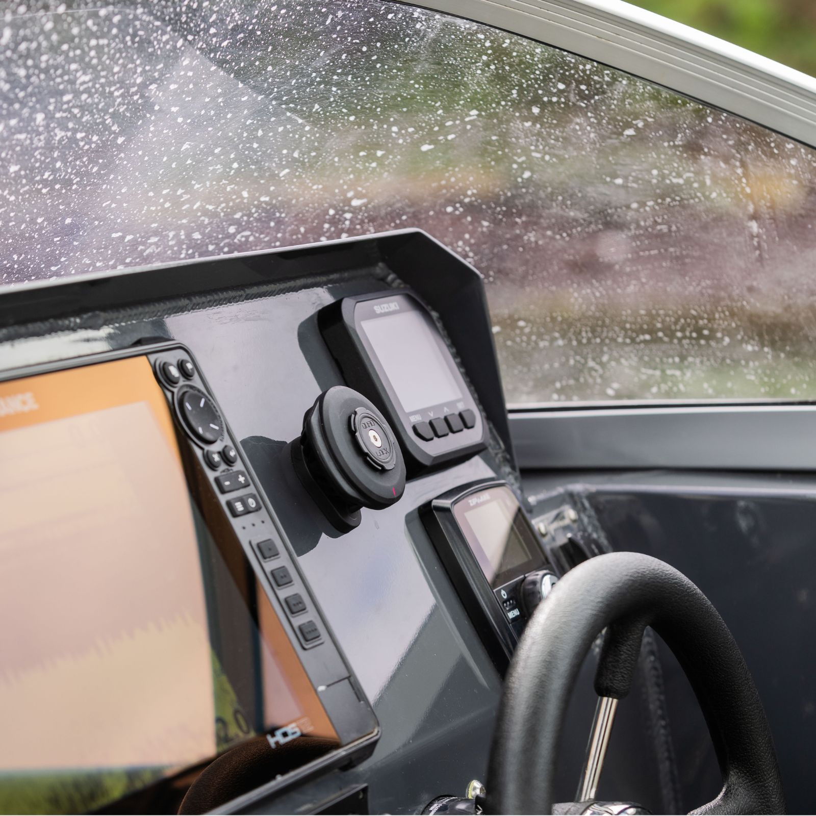 アクセサリー QUAD LOCK WEATHERPROOF WIRELESS CHARGER Quad Lock - Weatherproof Wireless Charging Head – Brogue