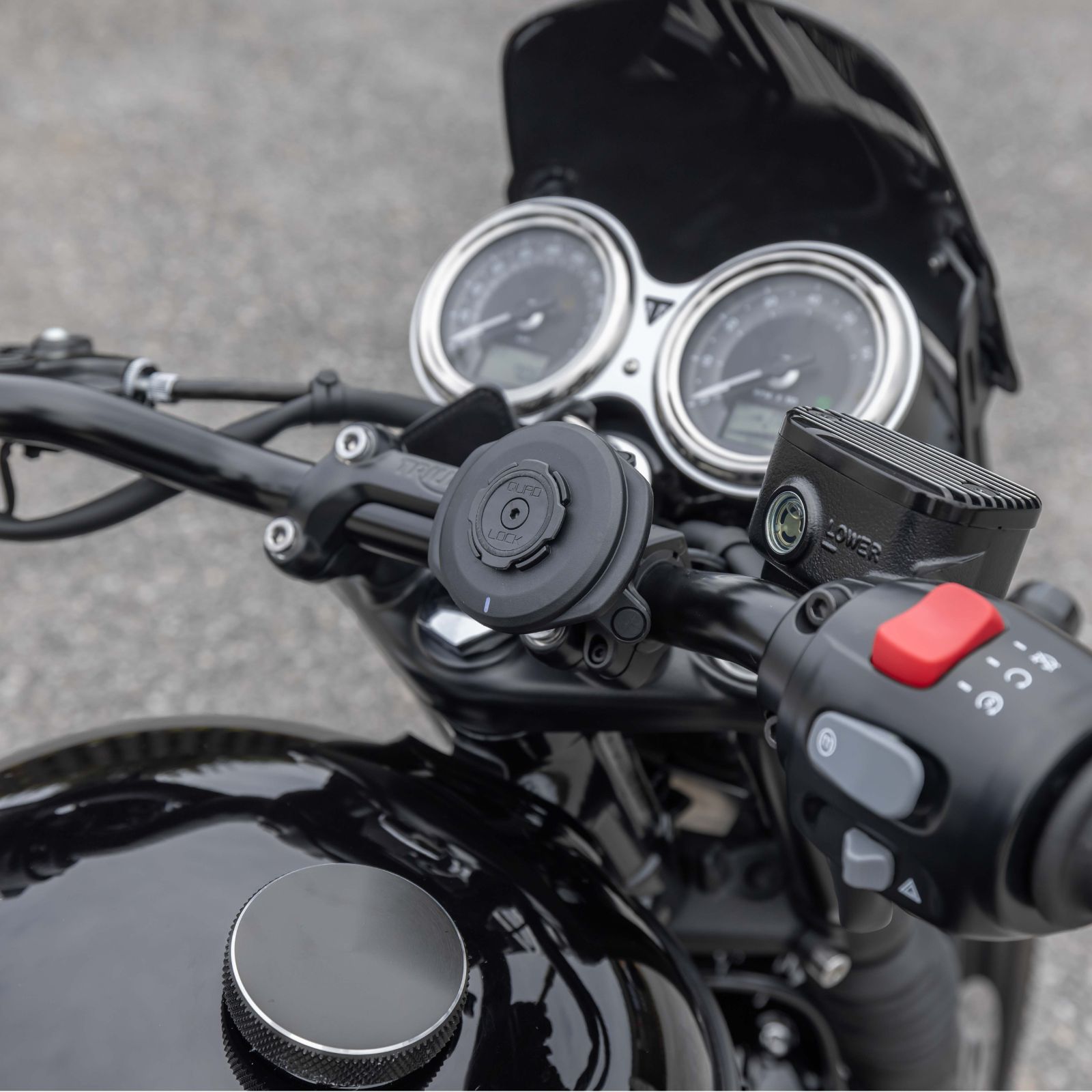 アクセサリー QUAD LOCK WEATHERPROOF WIRELESS CHARGER Amazon.com: Quad Lock USB Weatherproof Wireless Charging