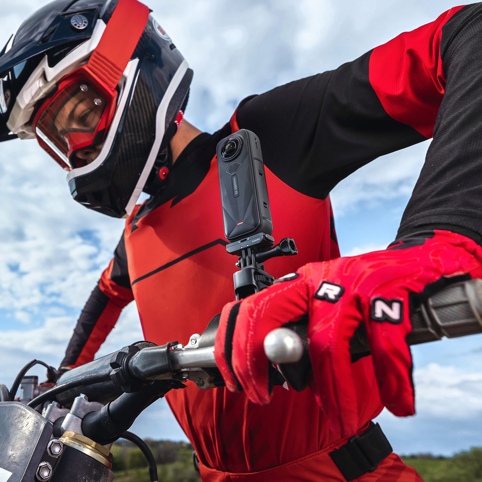 Insta360 X5 Motorcycle Bundle - Helmet House