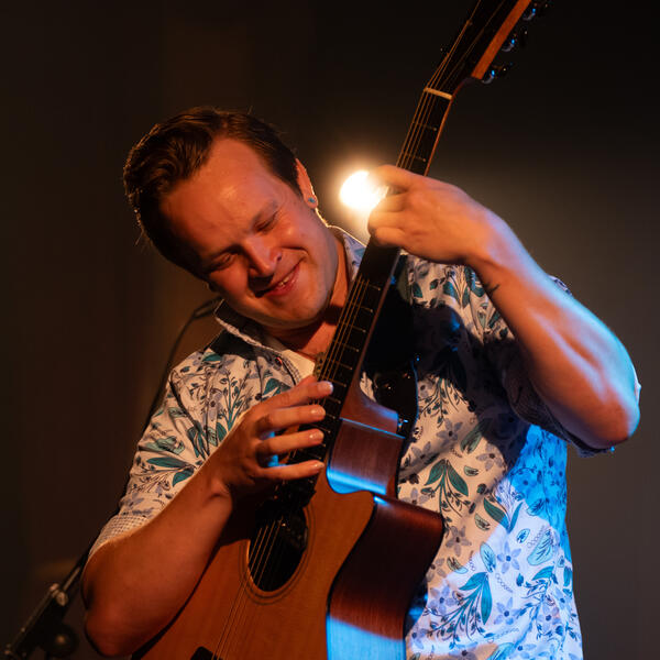 Live on the Lawn: Forest Bailey