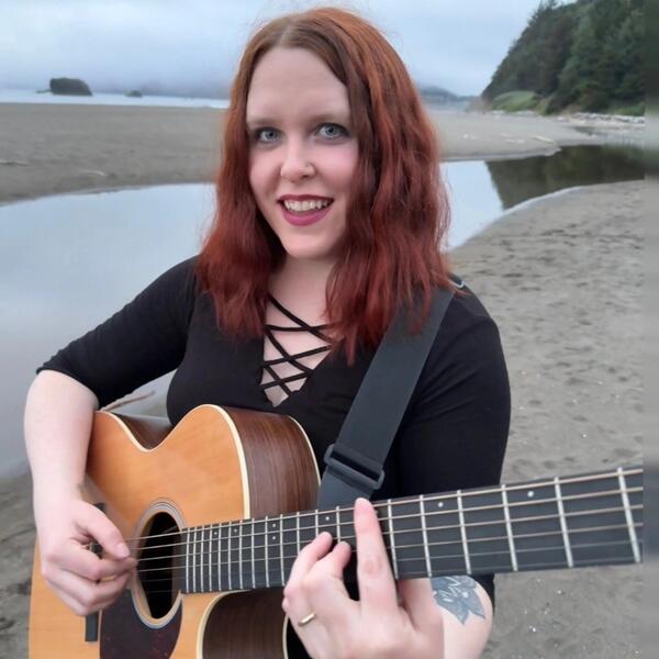Live on the Lawn: Lisa James Bennet